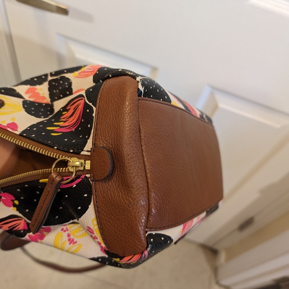 Fossil Sidney Crossbody - Picture 4 of 10